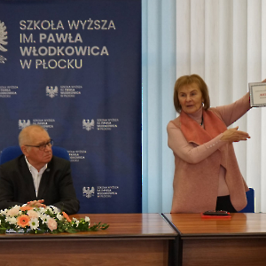 Dyplom Ukraińskiej Akademii Nauk Pedagogicznych dla prof. Zbigniewa Kruszewskiego