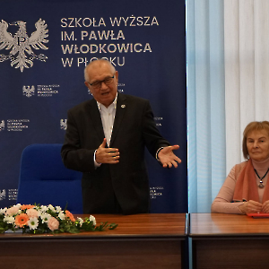 Dyplom Ukraińskiej Akademii Nauk Pedagogicznych dla prof. Zbigniewa Kruszewskiego