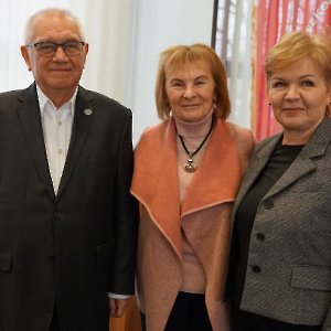 Dyplom Ukraińskiej Akademii Nauk Pedagogicznych dla prof. Zbigniewa Kruszewskiego