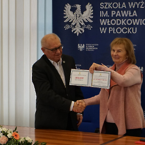 Dyplom Ukraińskiej Akademii Nauk Pedagogicznych dla prof. Zbigniewa Kruszewskiego