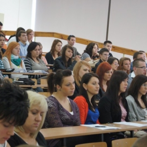  Inauguracja studentów I semestru (2012r.) w ramach projektu Akademia Rozwoju Kompetencji  - kliknij, aby powiększyć