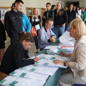  Inauguracja studentów I semestru (2012r.) w ramach projektu Akademia Rozwoju Kompetencji  - kliknij, aby powiększyć