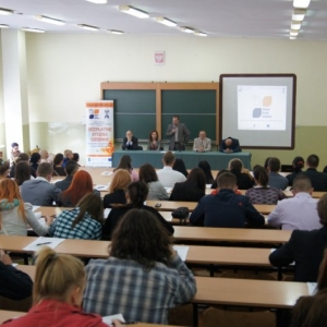  Inauguracja studentów I semestru (2012r.) w ramach projektu Akademia Rozwoju Kompetencji  - kliknij, aby powiększyć