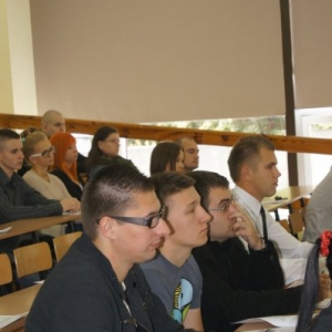  Inauguracja studentów I semestru (2012r.) w ramach projektu Akademia Rozwoju Kompetencji  - kliknij, aby powiększyć