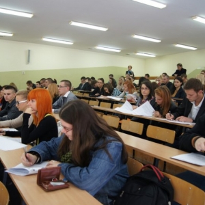  Inauguracja studentów I semestru (2012r.) w ramach projektu Akademia Rozwoju Kompetencji  - kliknij, aby powiększyć