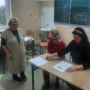 Zajęcia z Metodyki zajęć korekcyjno - kompensacyjnych dla kierunku Pedagogika w Filii w Wyszkowie  - kliknij, aby powiększyć