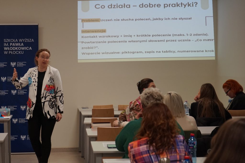 Grupa szkoleniowa podczas zajęć