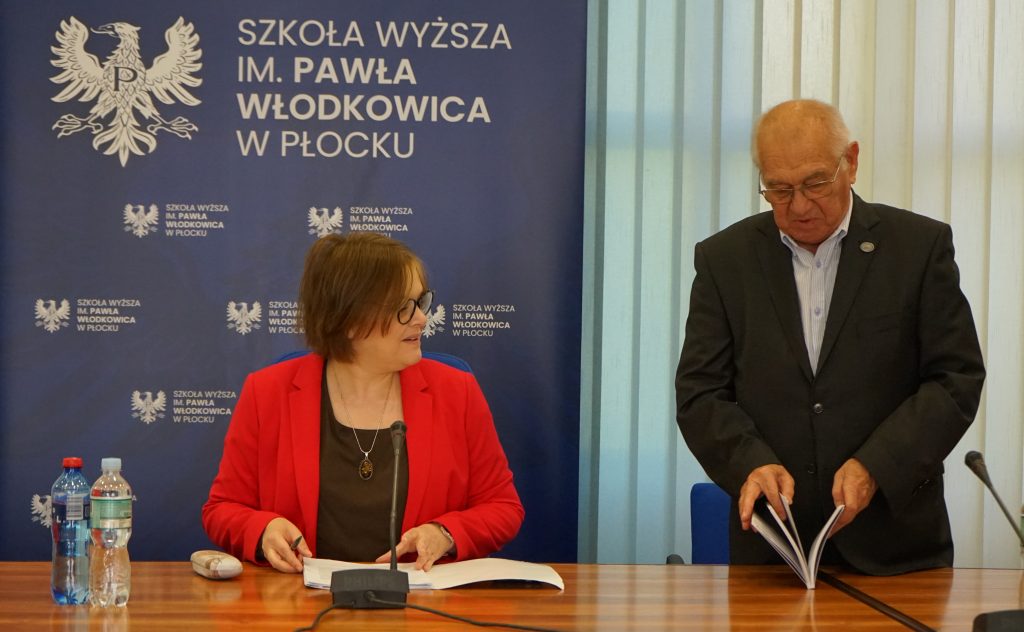 Karolina Zioło - Pużuk, prof. Zbigniew Kruszewski