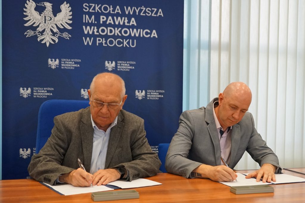 Prof. Zbigniew Kruszewski i Piotr Głydziak