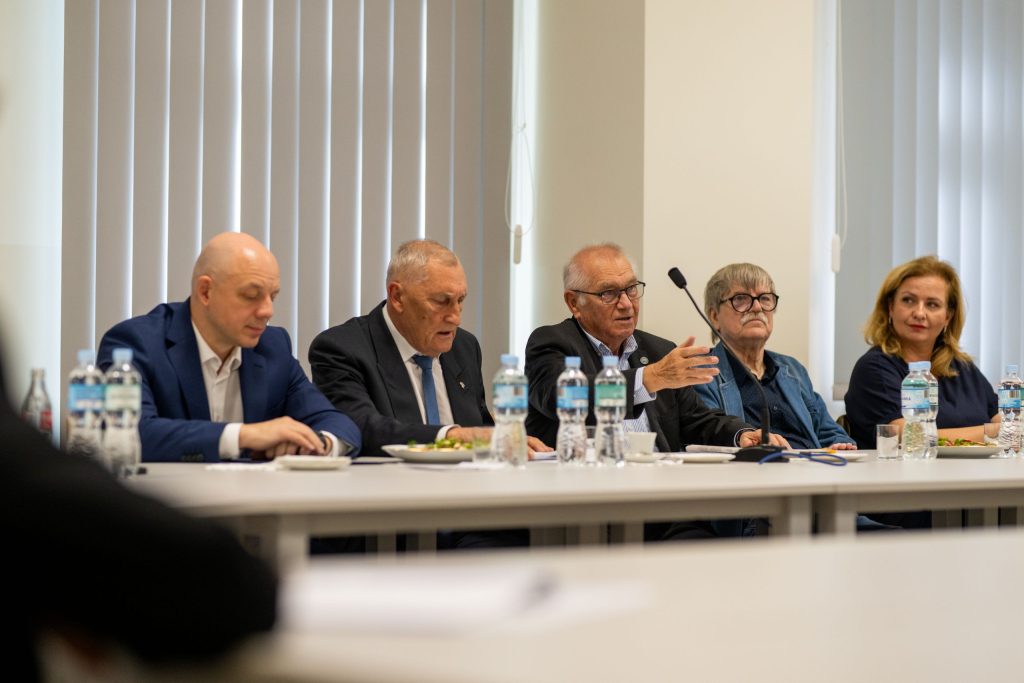 Zdjęcie przedstawiające posiedzenie Rady pracodawców